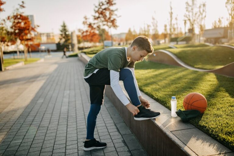 teenager14 years playing basketball