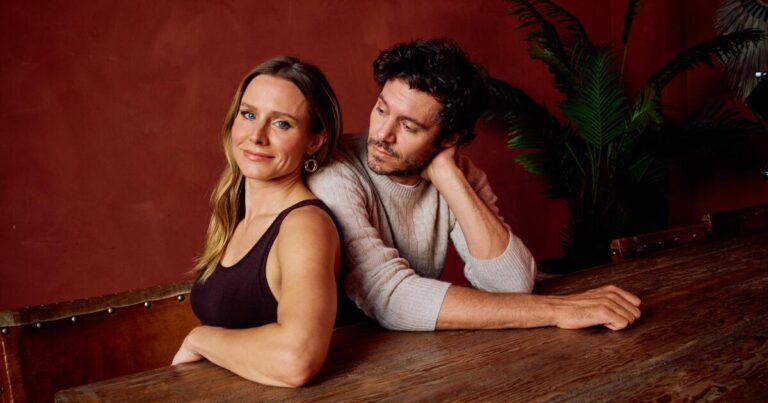 1473152 et nobody wants this adam brody and kristen bell 014