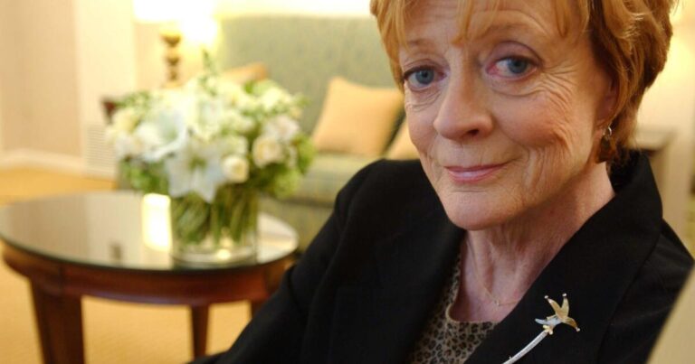 lat lat me maggiesmith la0004579489 02 20170309