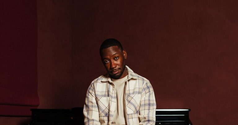 1469536 env lamorne morris 002