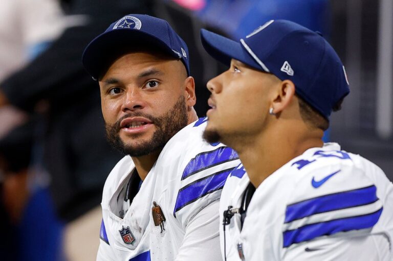 Dallas Cowboys QB Dak Prescott Caught on Camera Saying We F ing Suck During 3rd Straight Loss 01