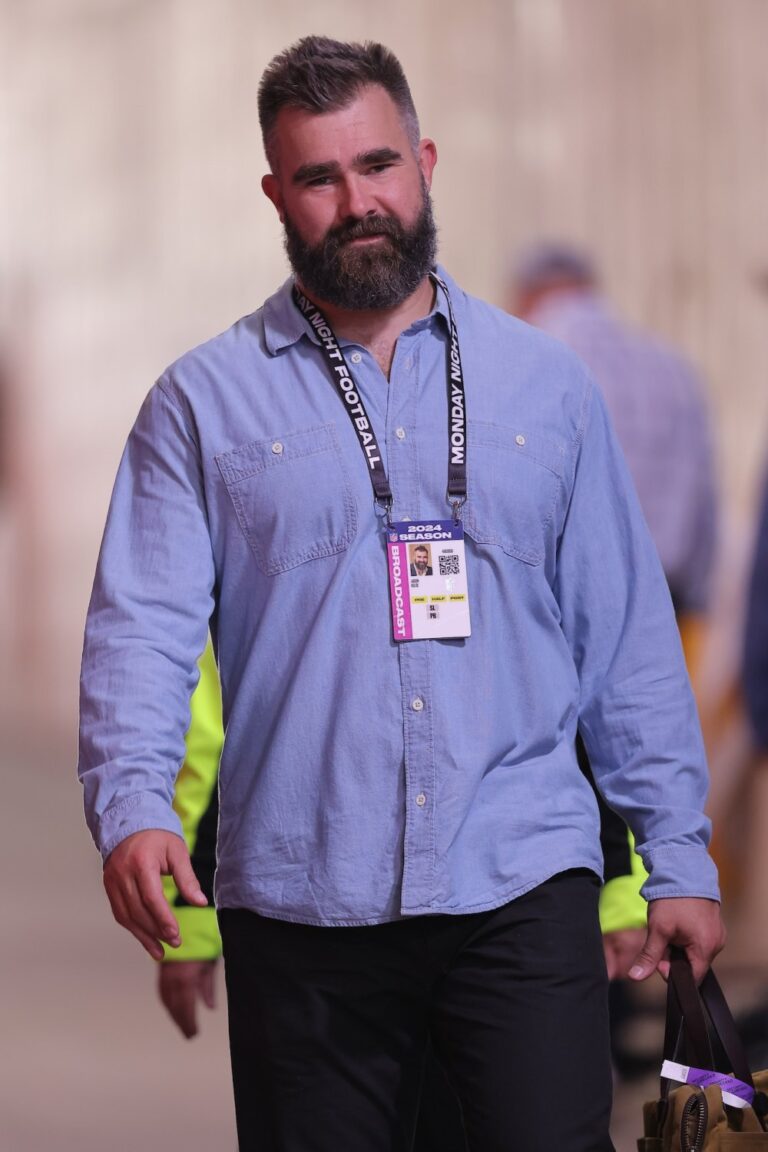 GettyImages 2177332512 Jason Kelce