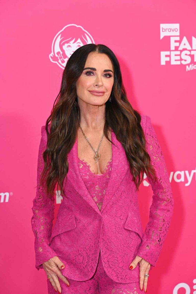 Kyle Richards Calls Out Real Housewives of Beverly Hills Costars For Ugly Plastic Surgery Feud 716