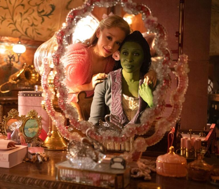 Wicked Features Surprise Cameo From Spoiler When Elphaba and Galinda Arrive in the Emerald City 274