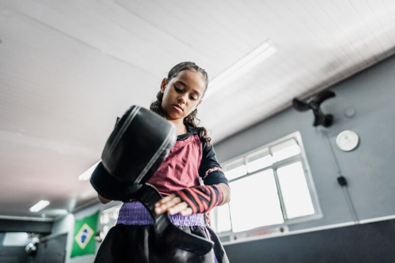 child girl putting boxing