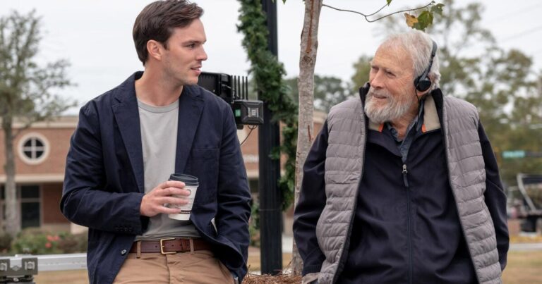 juror 2 behind the scenes nicholas hoult and clint eastwood photo credit claire folger