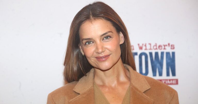 katie holmes 5618e5