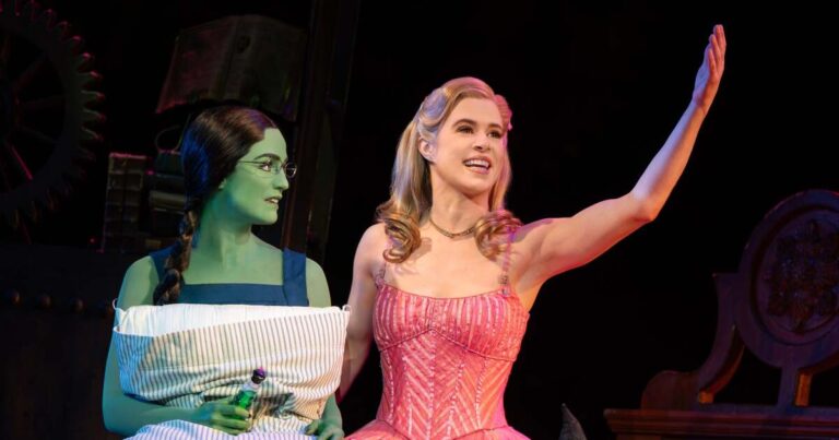 lauren samuels as elphaba and austen danielle bohmer as glinda in the national tour of wicked photo by joan marcus 2024 0119r2 496409bbc8