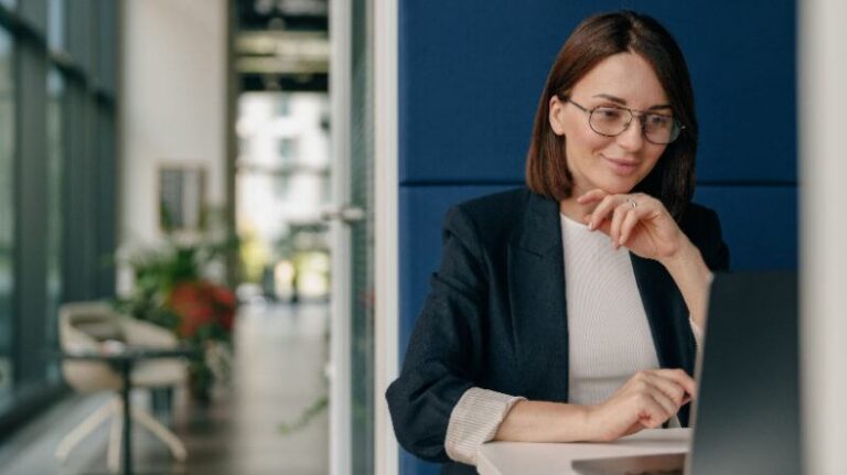 Enterprise LMS The Ultimate Guide For Businesses 800x449